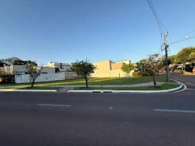 Lote/Terreno à venda, 800m² no Jardim Imperial, Cuiabá