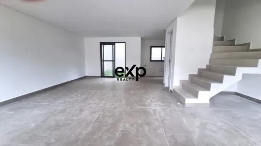 Sobrado com 3 Quartos à venda, 145m² no Xaxim, Curitiba