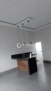 Casa com 2 Quartos à venda, 68m² no Laranjeiras, Uberlândia