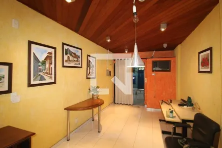 Casa com 3 Quartos à venda, 181m² no Vila Romero, São Paulo