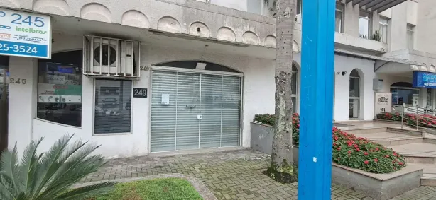 Ponto Comercial para alugar, 32m² no Centro, Curitiba