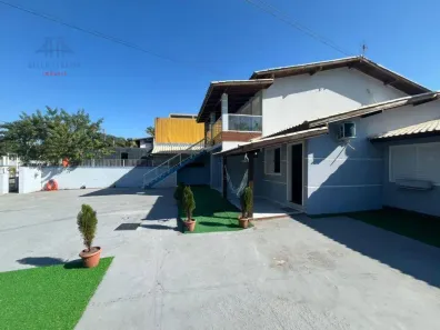 Imóvel Comercial com 6 Quartos à venda, 200m² no São João do Rio Vermelho, Florianópolis