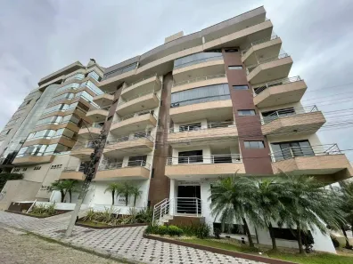 Apartamento com 3 Quartos para alugar, 138m² no Vila Moema, Tubarão
