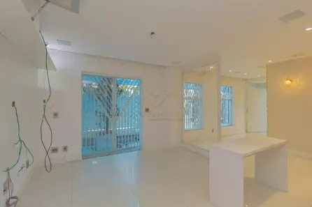 Sobrado com 4 Quartos para alugar, 296m² no Campestre, Santo André