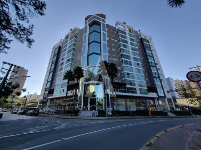Apartamento com 3 Quartos para alugar, 151m² no Atiradores, Joinville