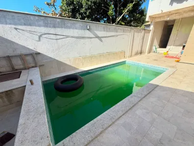 Imóvel Comercial com 5 Quartos à venda, 380m² no Olaria, Guarapari