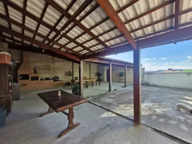 Casa com 4 Quartos para alugar, 220m² no Vila Tania, Mário Campos