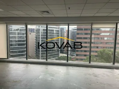 Sala Comercial para alugar, 1300m² no Vila Olímpia, São Paulo