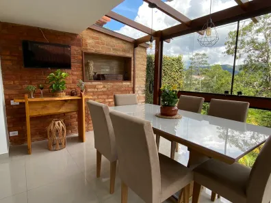 Casa de Condomínio com 4 Quartos à venda, 431m² no Braunes, Nova Friburgo