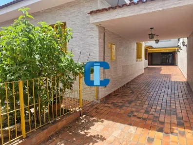 Casa com 3 Quartos para alugar, 352m² no Lapa, São Paulo