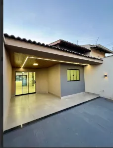 Casa com 3 Quartos à venda, 180m² no Parque das Flores, Goiânia