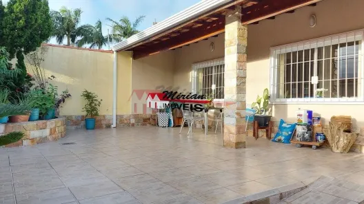 Casa com 3 Quartos à venda, 140m² no Balneário Stella Maris, Peruíbe