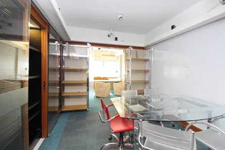 Sala Comercial à venda, 68m² no Petrópolis, Porto Alegre