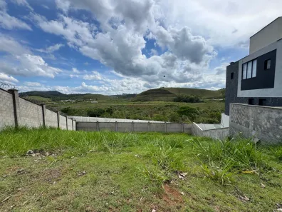 Lote/Terreno à venda, 669m² no São Pedro, Juiz de Fora