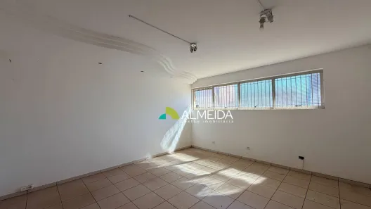 Casa com 4 Quartos à venda, 157m² no Zona Central, Rio Claro