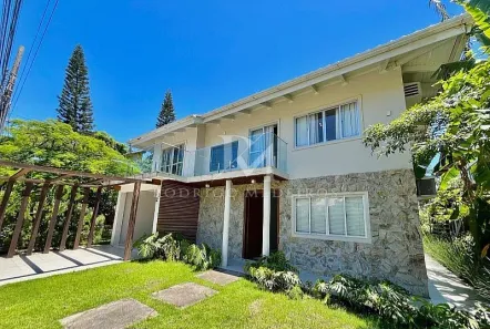 Casa de Condomínio com 5 Quartos à venda, 400m² no Barra, Balneário Camboriú