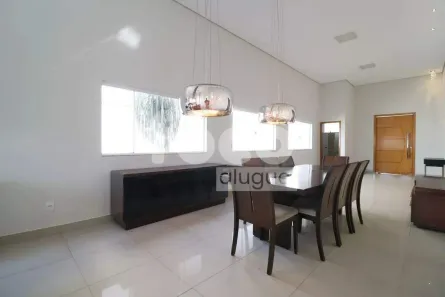 Casa de Condomínio com 3 Quartos para alugar, 210m² no Jardim Botânico, Uberlândia
