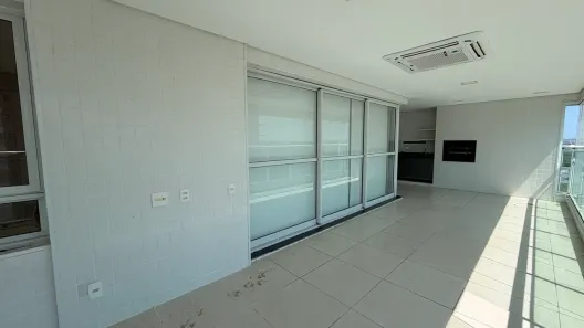 Apartamento com 3 Quartos para alugar, 202m² no Aleixo, Manaus