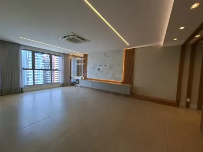 Apartamento com 3 Quartos à venda, 179m² no Zona 07, Maringá