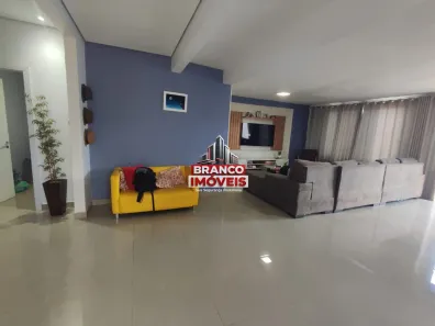 Casa de Condomínio com 4 Quartos à venda, 200m² no Guará II, Brasília