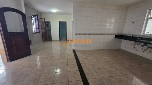 Casa com 5 Quartos para alugar, 450m² no Buritis, Belo Horizonte