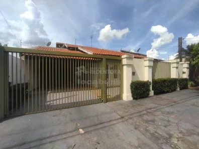 Casa com 3 Quartos à venda, 260m² no Parque São Miguel, São José do Rio Preto