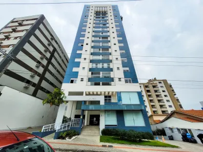 Apartamento com 3 Quartos para alugar, 85m² no Centro, Tubarão