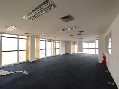 Sala Comercial para alugar, 273m² no Centro Histórico, Porto Alegre