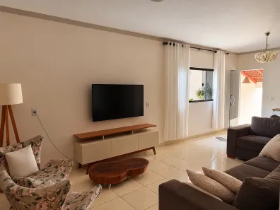 Casa com 3 Quartos à venda, 245m² no Garavelo Residencial Park, Aparecida de Goiânia