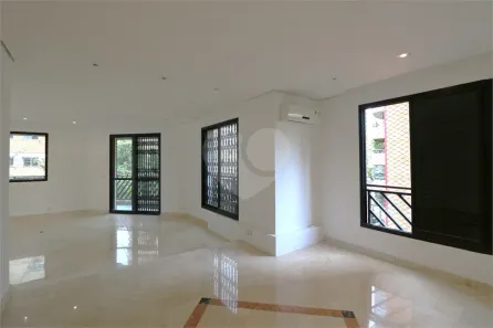Apartamento com 4 Quartos à venda, 205m² no Vila Uberabinha, São Paulo