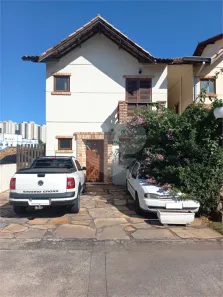 Casa de Condomínio com 3 Quartos à venda, 106m² no Parque Assunção, Taboão da Serra