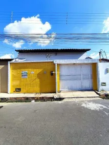 Casa com 2 Quartos para alugar, 120m² no Vale Quem Tem, Teresina