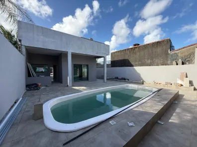 Casa com 2 Quartos à venda, 69m² no Jardim Oásis, Itanhaém