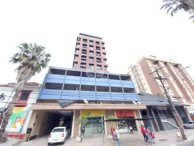Sala Comercial à venda, 26m² no Menino Deus, Porto Alegre