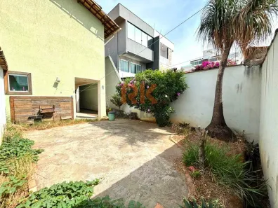 Casa com 4 Quartos à venda, 172m² no Copacabana, Belo Horizonte