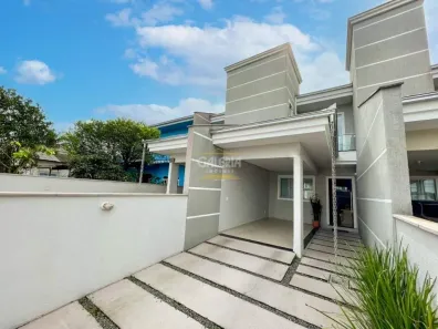 Sobrado com 3 Quartos à venda, 112m² no Aventureiro, Joinville