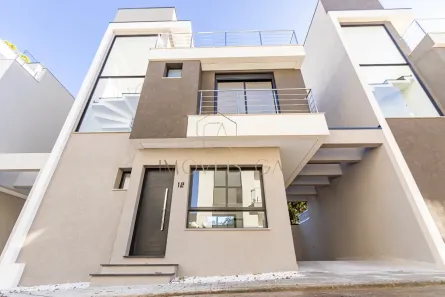 Casa de Condomínio com 3 Quartos à venda, 111m² no Uberaba, Curitiba