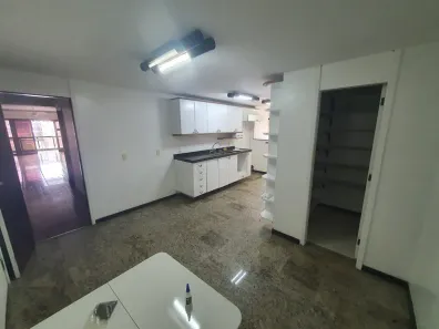 Apartamento com 4 Quartos para alugar, 200m² no Icaraí, Niterói