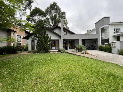 Casa de Condomínio com 4 Quartos à venda, 210m² no XANGRI-LÁ, Xangri-lá