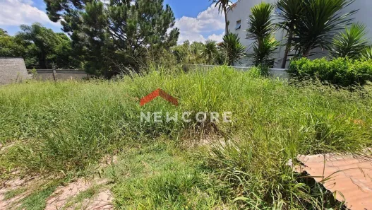 Lote/Terreno à venda, 585m² no Granja Viana, Carapicuíba