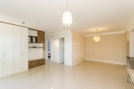 Apartamento com 2 Quartos para alugar, 128m² no Jardim Sabará, Porto Alegre