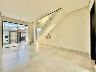 Casa com 2 Quartos à venda, 85m² no Planalto, Belo Horizonte