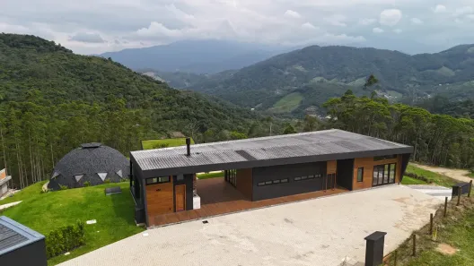 Fazenda/Sítio com 7 Quartos à venda, 30040m² no , Águas Mornas