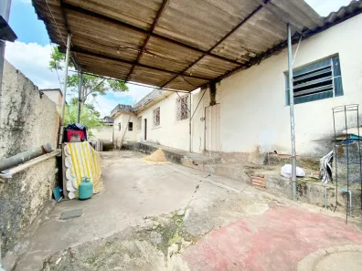 Casa com 2 Quartos à venda, 330m² no Alto Caiçaras, Belo Horizonte