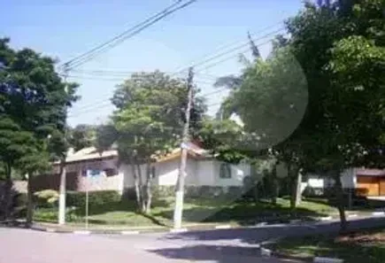 Casa com 4 Quartos à venda, 550m² no Jardim Santa Helena, São Paulo