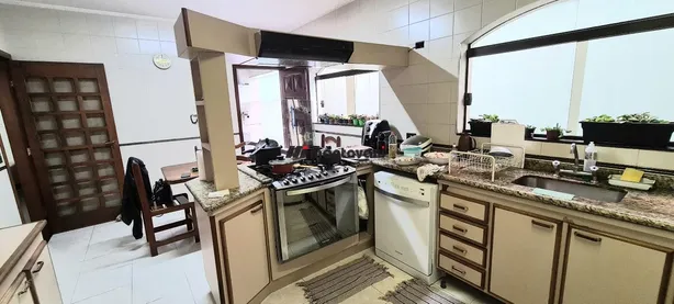 Sobrado com 4 Quartos à venda, 361m² no Vila Santa Clara, São Paulo