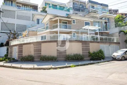 Casa com 4 Quartos à venda, 178m² no Camboinhas, Niterói