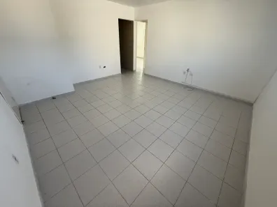 Apartamento com 2 Quartos para alugar, 75m² no Jiquiá, Recife