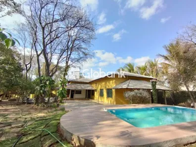 Casa com 4 Quartos à venda, 250m² no Morada do Sol, Montes Claros