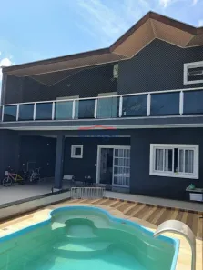 Sobrado com 3 Quartos à venda, 190m² no Loteamento Villa Branca, Jacareí